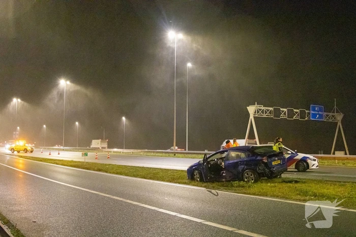 Flinke schade bij botsing op snelweg