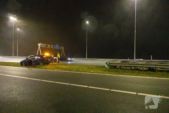 Flinke schade bij botsing op snelweg