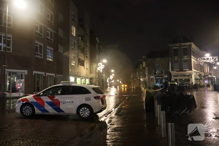 Explosieven Opruimingsdienst Defensie doet onderzoek naar verdacht pakket
