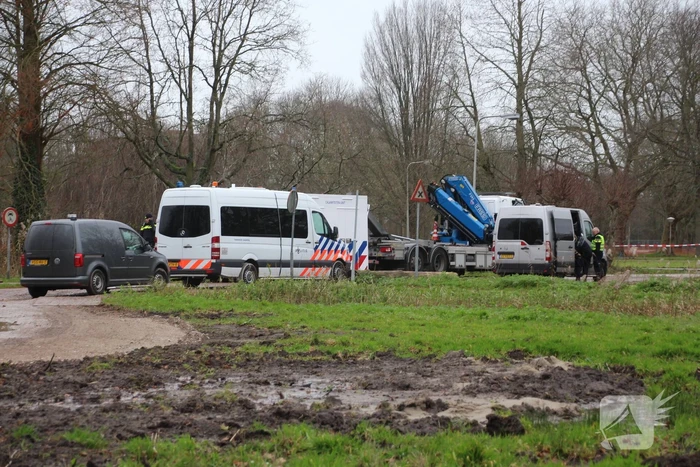 Overleden persoon aangetroffen in park