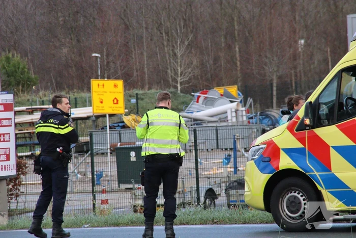 Dure BMW zwaar beschadigd na aanrijding