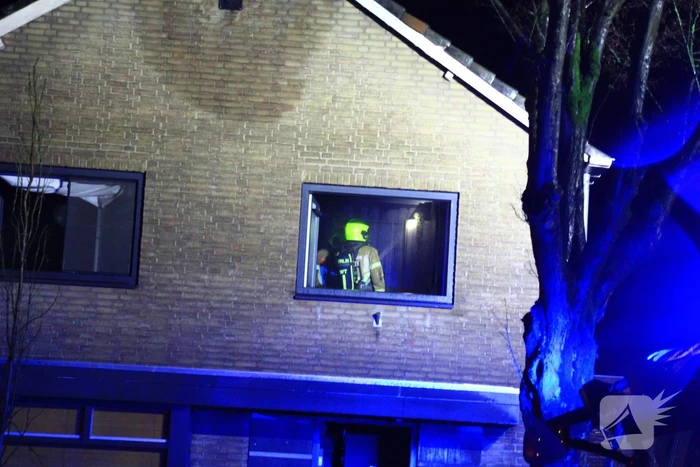 Brandweer ingezet voor uitslaande woningbrand