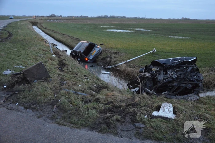 Veel schade bij aanrijding tussen twee voertuigen