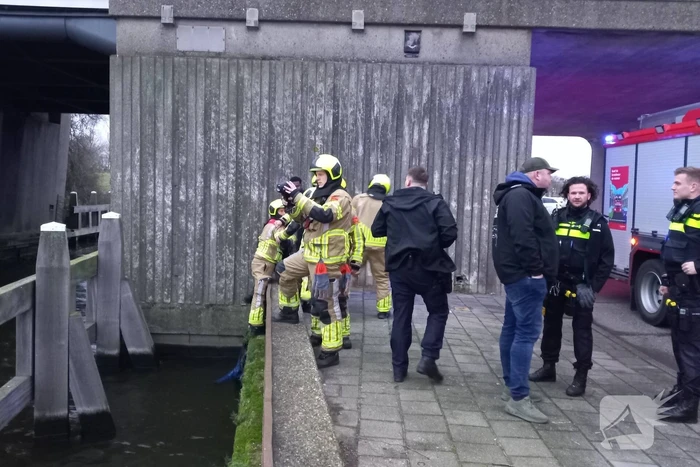 Hulpdiensten ingezet voor persoon te water