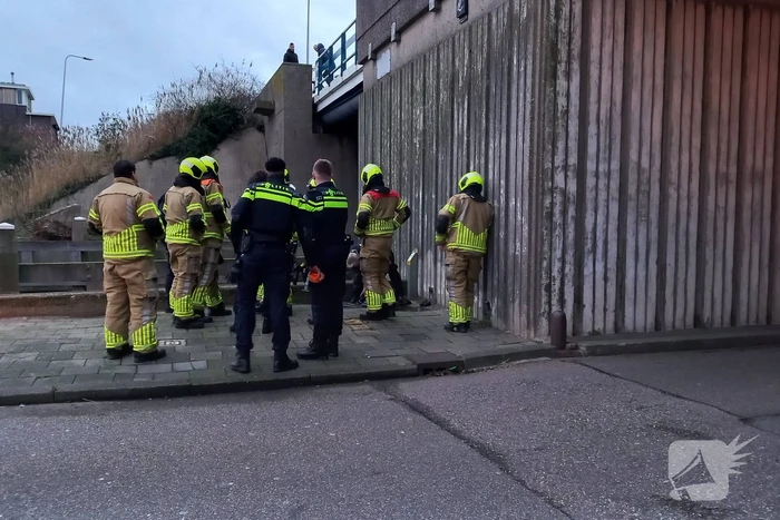 Hulpdiensten ingezet voor persoon te water