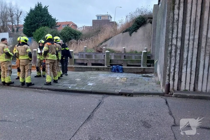 Hulpdiensten ingezet voor persoon te water