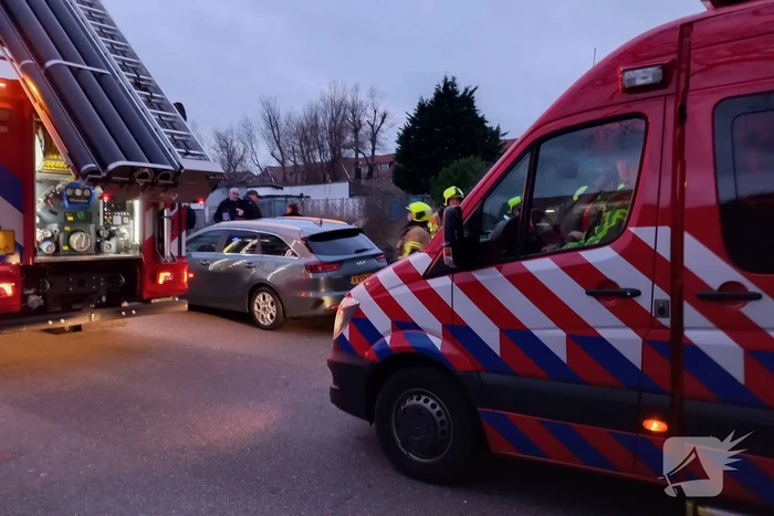 Hulpdiensten ingezet voor persoon te water