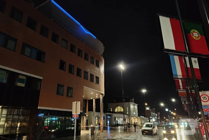 Brandweer ingezet voor loshangende verlichting