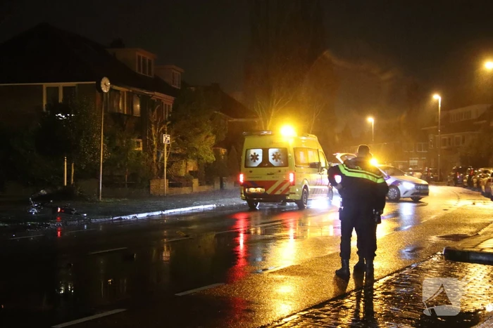 Automobilist rijdt door na botsing met fietser