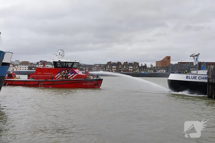 Brand aan boord van bunkerschip