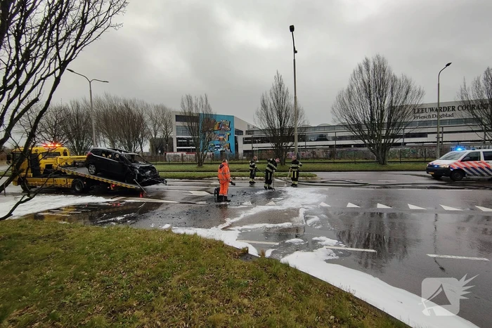 Auto volledig uitgebrand