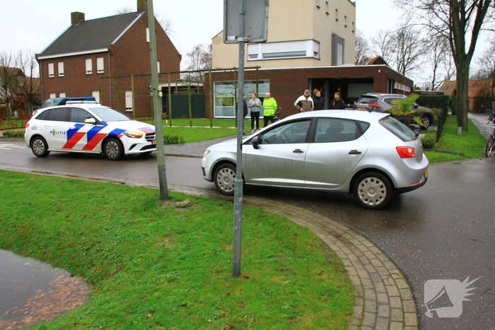 Fietser ernstig gewond bij aanrijding met personenauto