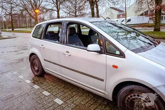 Gesloopte personenwagen aangetroffen