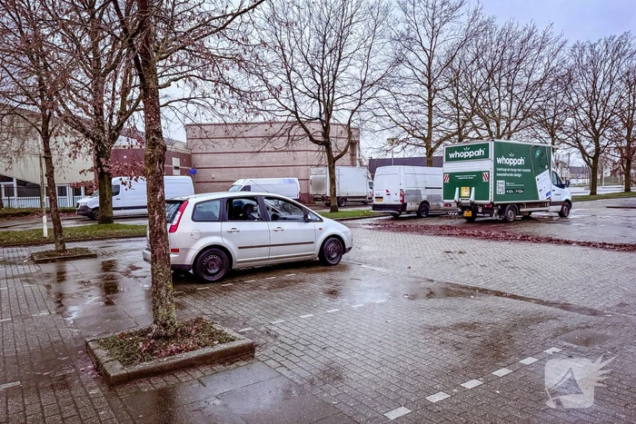 Gesloopte personenwagen aangetroffen