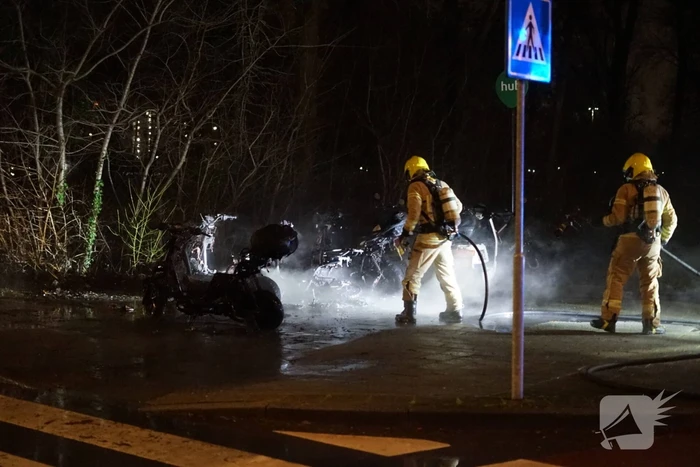 Meerdere deelscooters uitgebrand