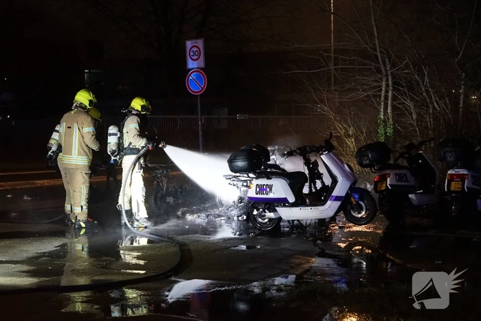 Meerdere deelscooters uitgebrand