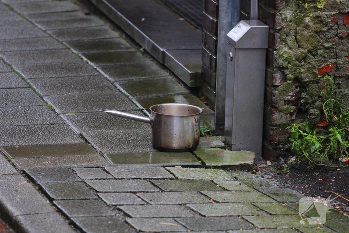 Vergeten pan op fornuis zorgt voor rookontwikkeling