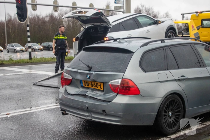 Dronken bestuurder veroorzaakt kop-staartbotsing