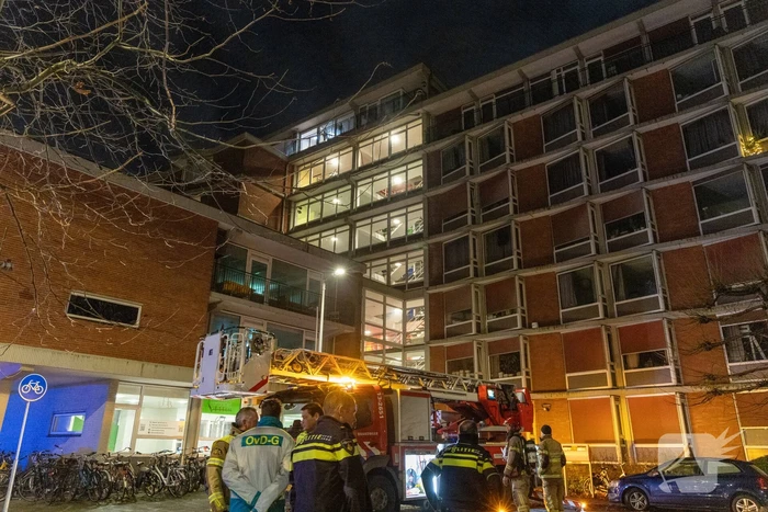 Woningen uit flat geëvacueerd door brand