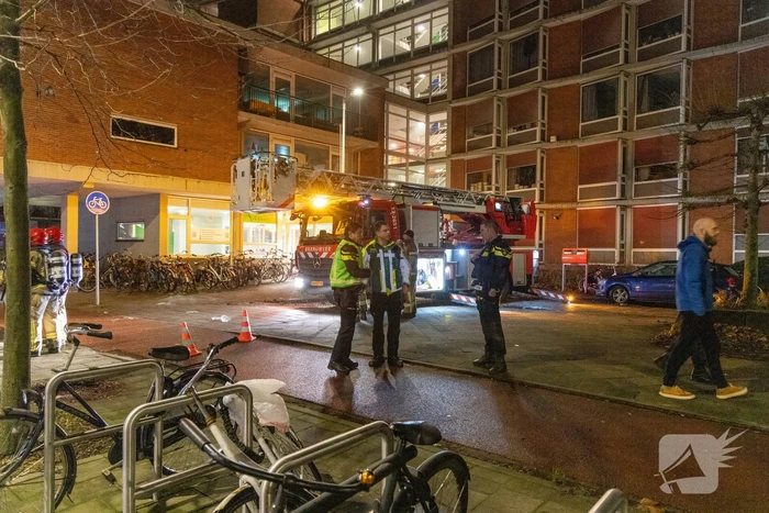 Woningen uit flat geëvacueerd door brand