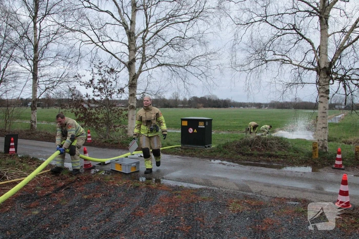 Kelder van evenementen locatie dreigt onder te lopen