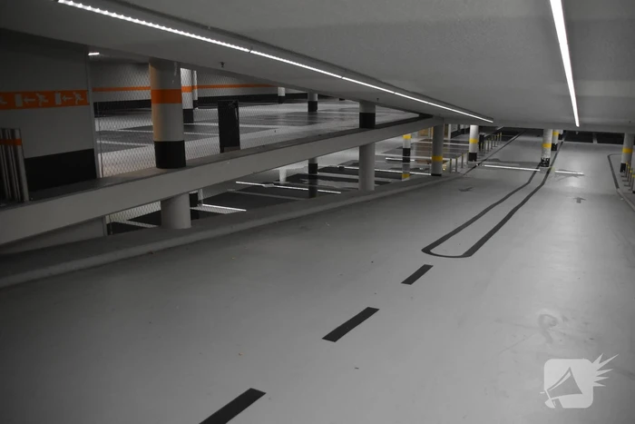 Wateroverlast in parkeergarage door baldadigheid