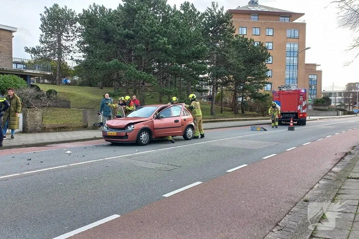 Gewonde bij ongeval tussen twee voertuigen