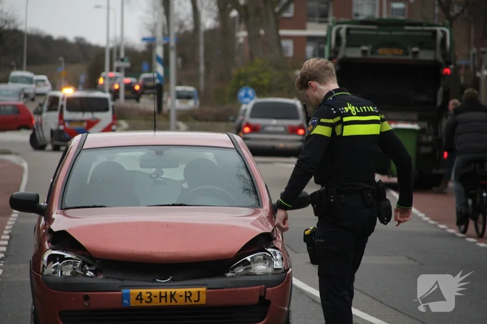 Gewonde bij ongeval tussen twee voertuigen