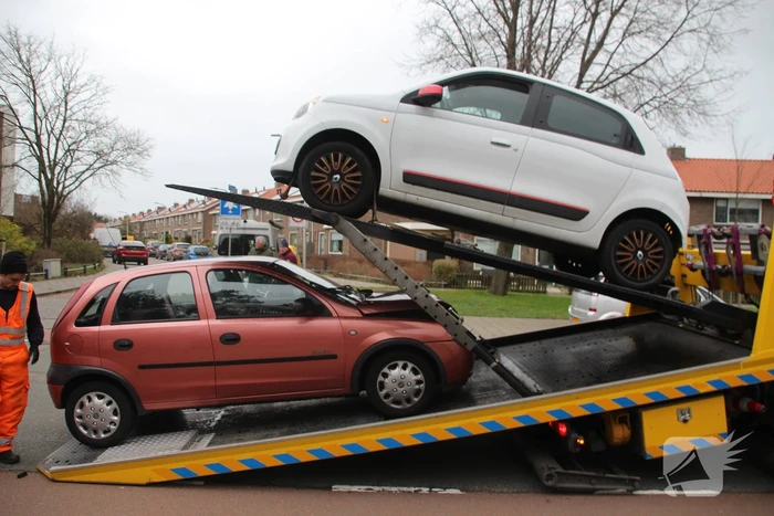 Gewonde bij ongeval tussen twee voertuigen
