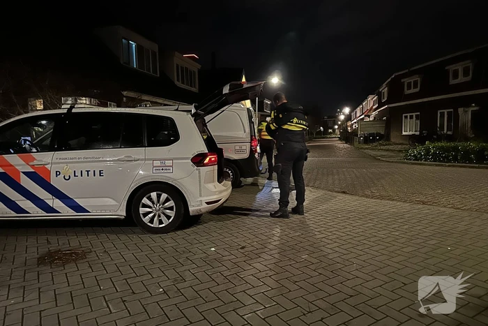 Speurhond zoekt naar vuurwapen na overval