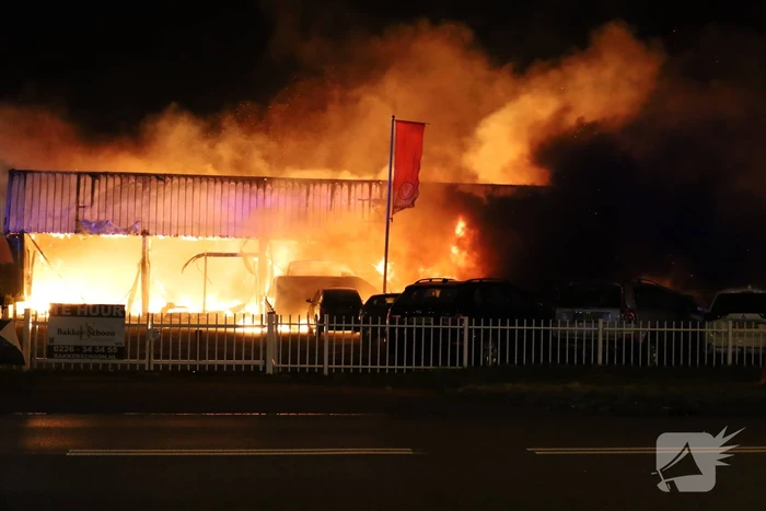 Gigantische brand in garage