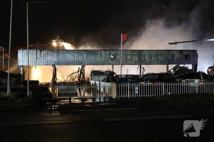 Gigantische brand in garage