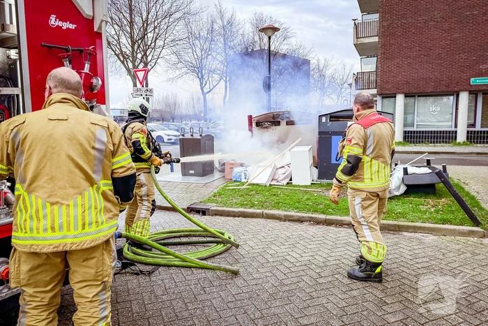 Opnieuw papiercontainer in brand
