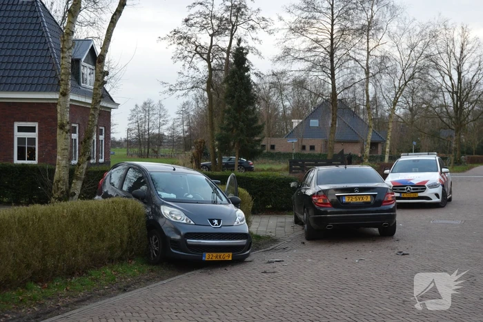 Automobilist belandt in heg na ongeval