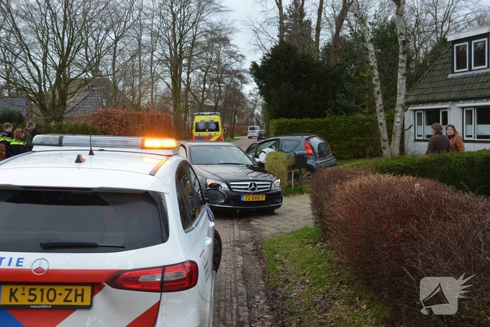 Automobilist belandt in heg na ongeval