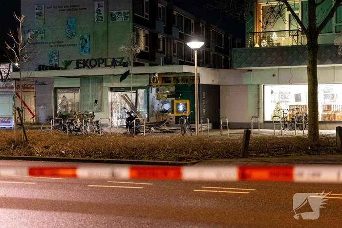 Ravage na plofkraak op geldautomaat