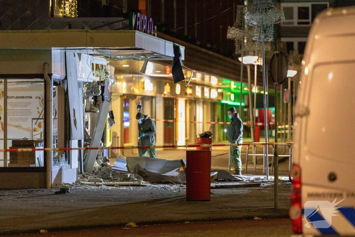 Ravage na plofkraak op geldautomaat