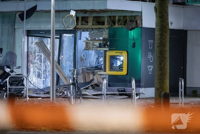 Ravage na plofkraak op geldautomaat