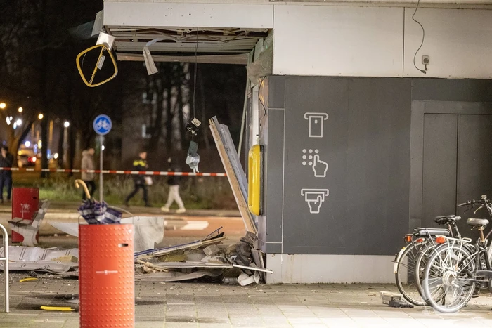 Ravage na plofkraak op geldautomaat