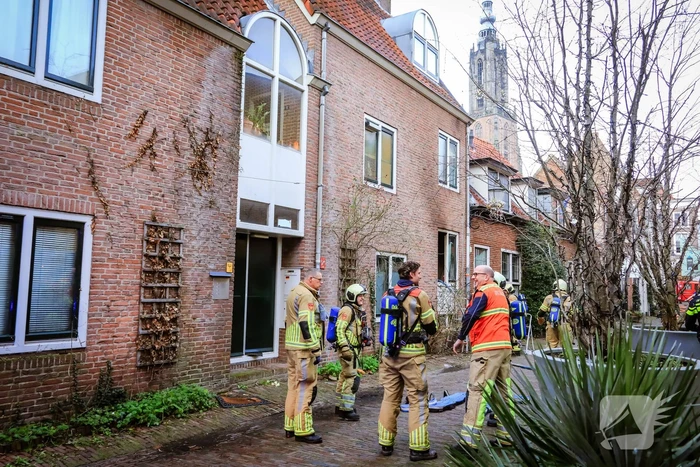 Veel schade bij woningbrand