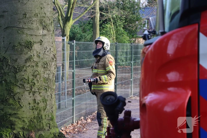 Inwendige boombrand gedoofd