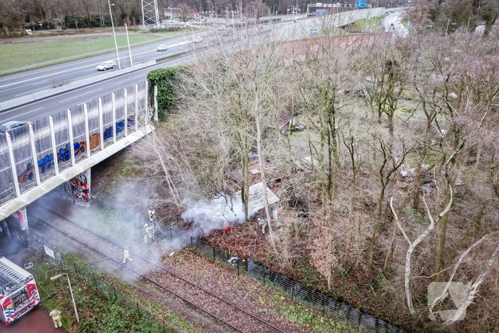 Schuur in volkstuin afgebrand