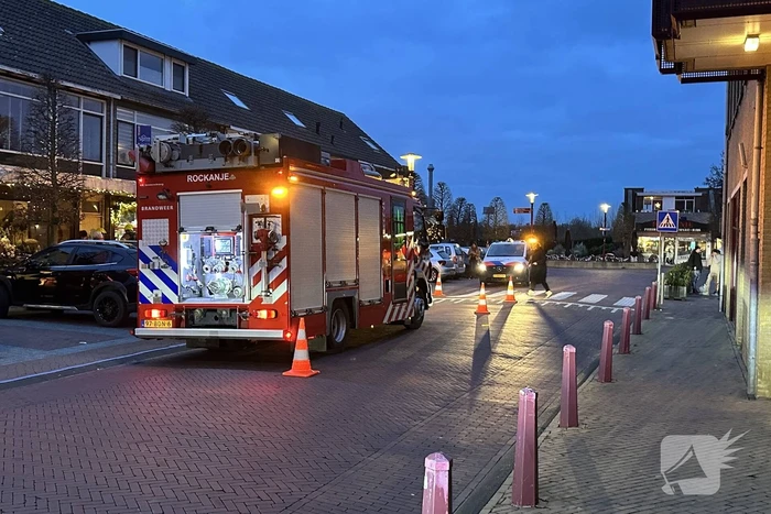 Brandweer doet onderzoek naar gaslucht in woning