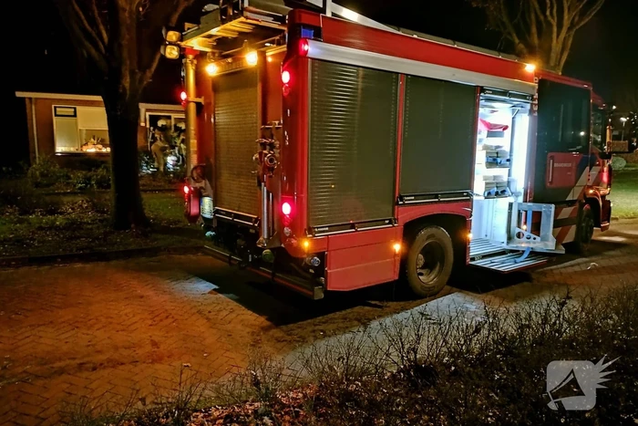 Brandweer ventileert woning na kleine keukenbrand