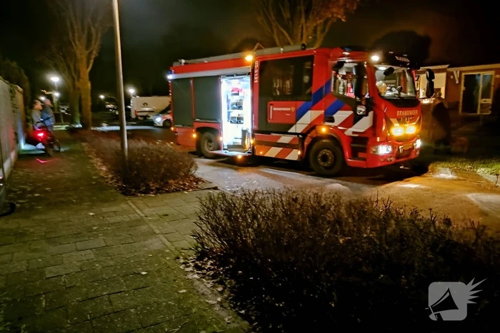 Brandweer ventileert woning na kleine keukenbrand