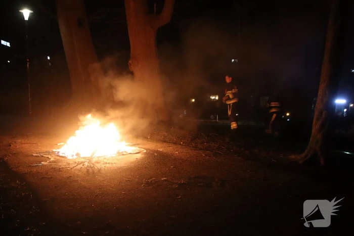 Kliko en kerstboom in brand