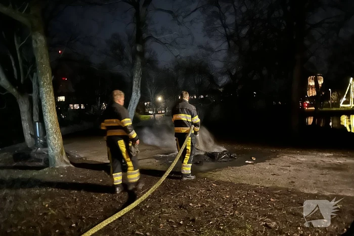 Kliko en kerstboom in brand