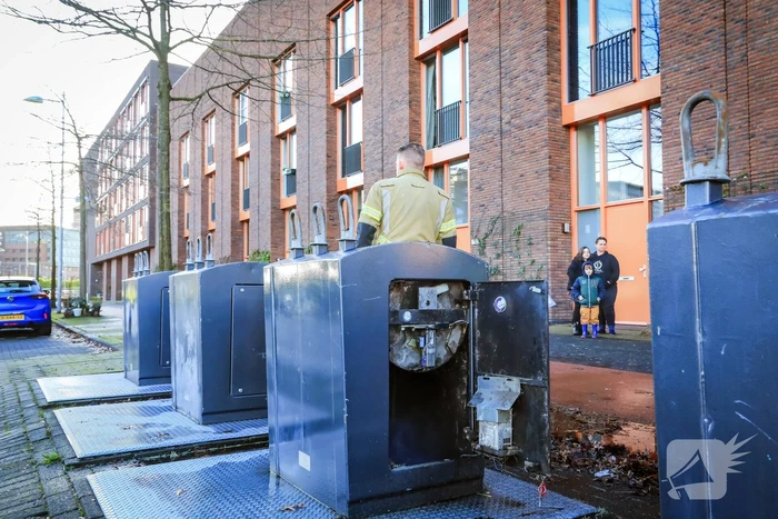 Brand in ondergrondse container
