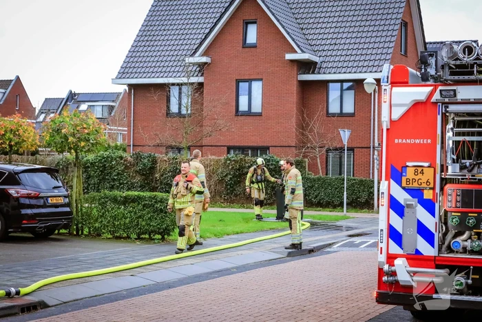 Brand in ondergrondse vuilcontainer
