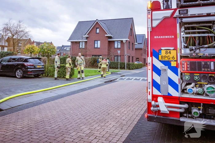 Brand in ondergrondse vuilcontainer